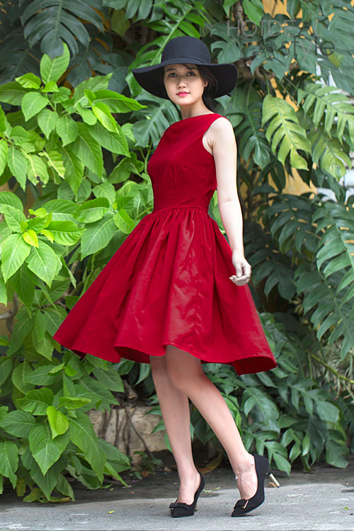 Đầm X&ograve;e Vintage Cổ Điển